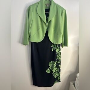 Maya Brooke drenes women’s elegant 2 pieces. Used excellent condition. Size 12.